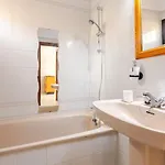 Paradise Court Ocean View Apartman *