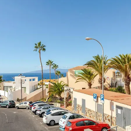 Paradise Court Ocean View אדחה